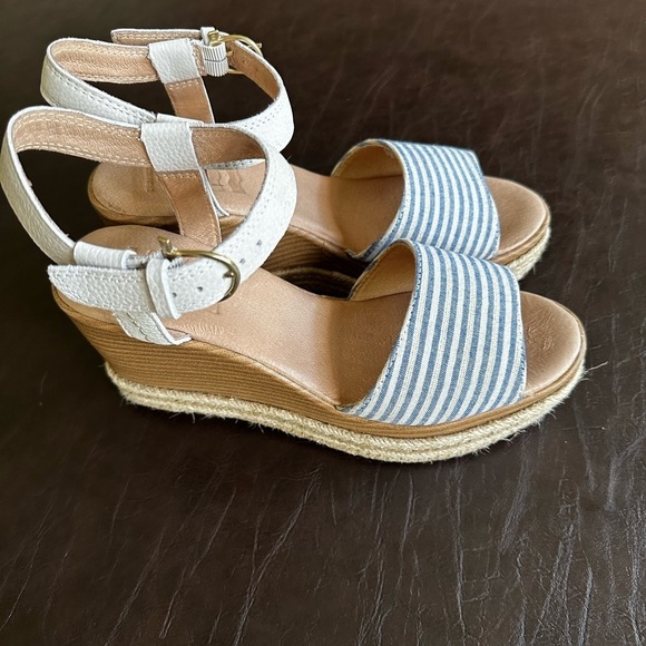 Sperry Womens Fairwater Plush Wave Espadrilles Sandals Ivory Stripe size 8. - Picture 3 of 10